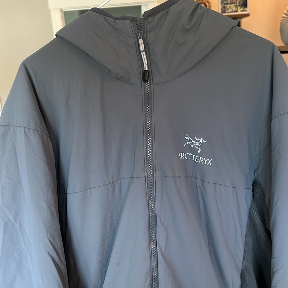 Arc’teryx Mens LT Atom Hoodie Size XL